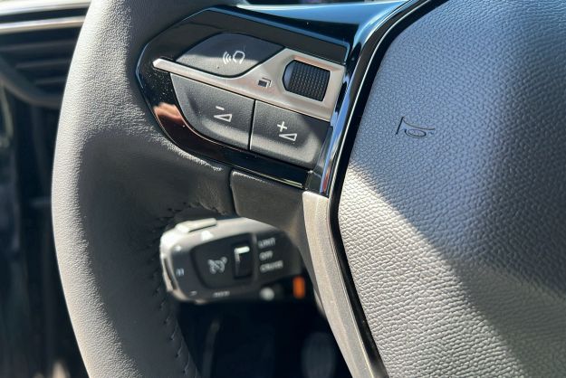 PEUGEOT 208 NOUVELLE 1.2 100 ALLURE PLUS