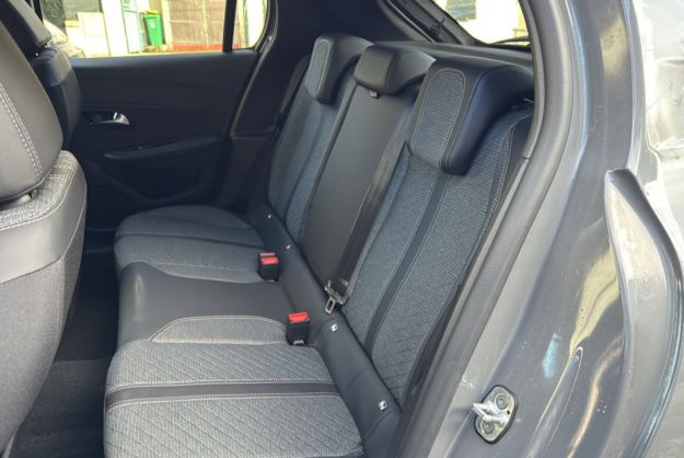 PEUGEOT 208 NOUVELLE 1.2 100 ALLURE PLUS