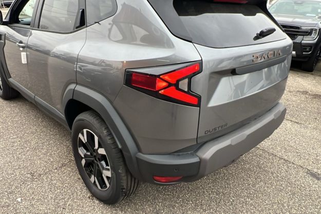 DACIA DUSTER ECO-G 100 EXTREME