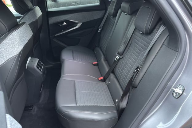 PEUGEOT 3008 HYBRID 136 E-DCS6 ALLURE GPS