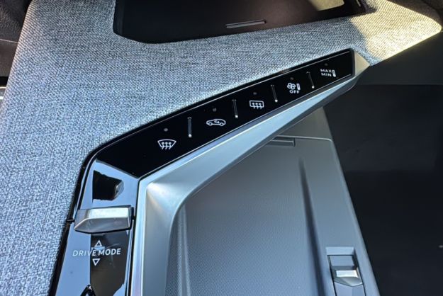 PEUGEOT 3008 HYBRID 145 E-DCS6 GT PLUS T.O