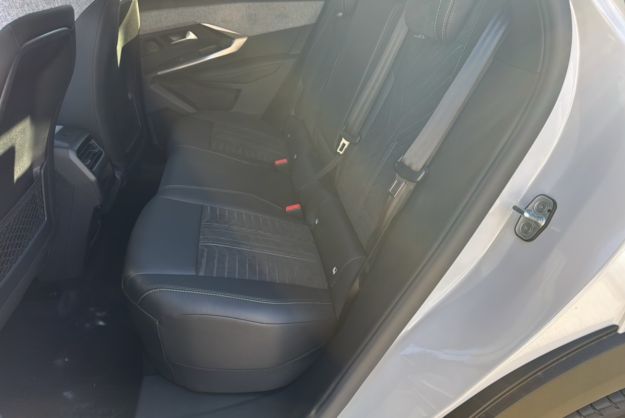 PEUGEOT 3008 HYBRID 145 E-DCS6 GT PLUS T.O