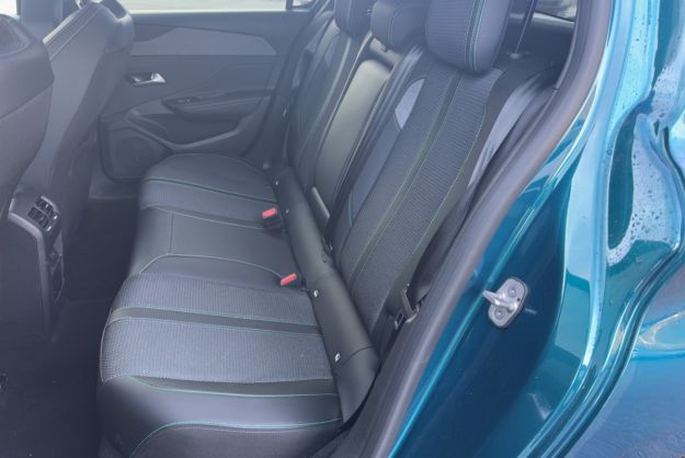 PEUGEOT 308 1.2 130 EAT8 ALLURE CAMERA 360