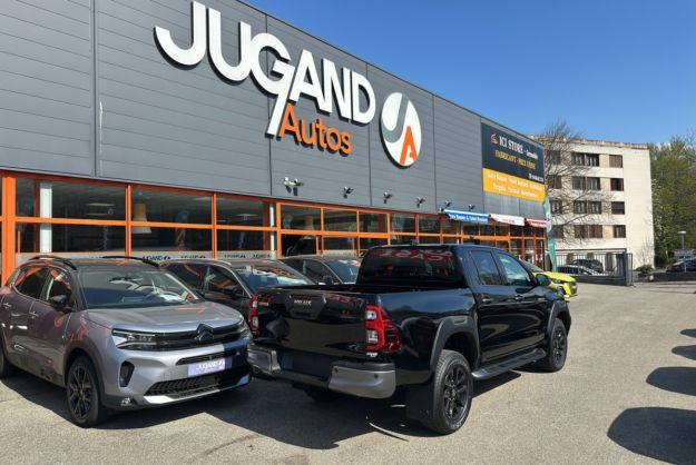 TOYOTA HILUX 2.8 204 BVA INVINCIBLE 4PL