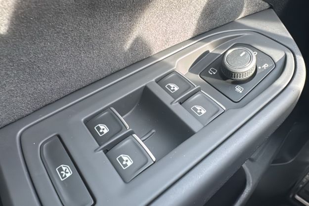 VOLKSWAGEN GOLF TDI 150 DSG R-LINE T.O