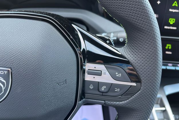 PEUGEOT 308 1.5 HDI 130 EAT8 GT PK ALCANTARA