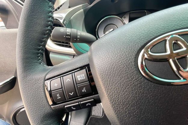 TOYOTA HILUX 2.8 D4-D 204 BVA EXECUTIVE 4PL