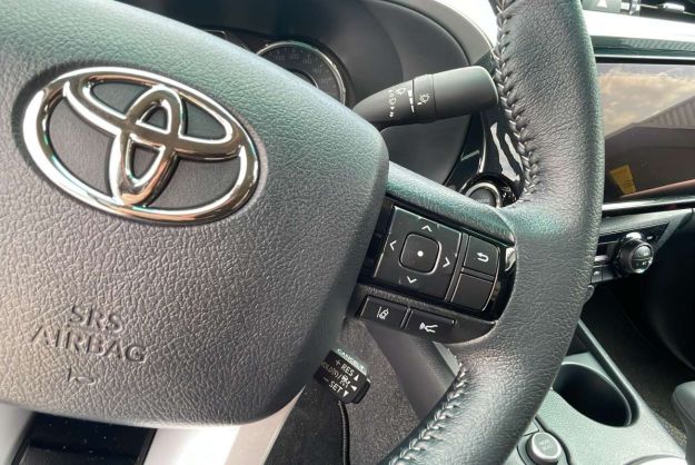 TOYOTA HILUX 2.8 D4-D 204 BVA EXECUTIVE 4PL