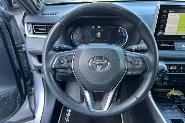 TOYOTA RAV4 218H PREMIERE EDITION CUIR T.O