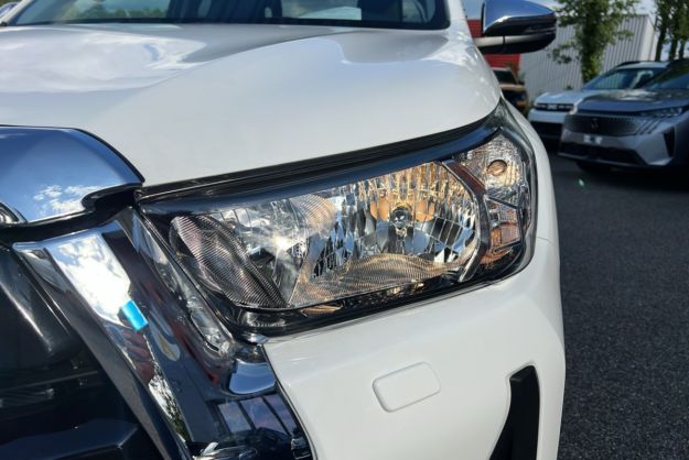 TOYOTA HILUX 2.8 D4-D 204 LEGENDE X-TRA