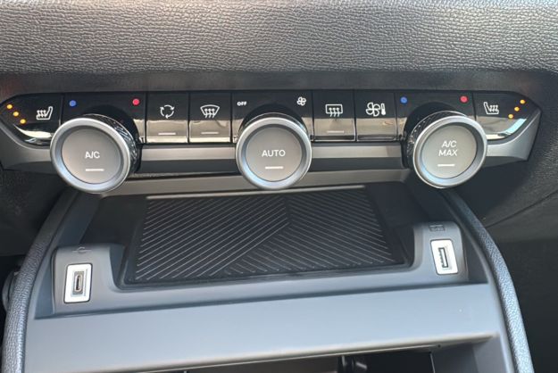 CITROEN C4 NOUVELLE HYBRIDE 145 E-DCS6 MAX