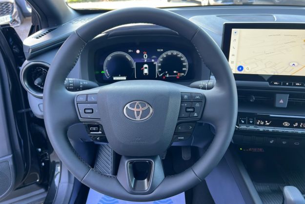 TOYOTA C-HR 1.8 HYBRID 140 DESIGN PLUS
