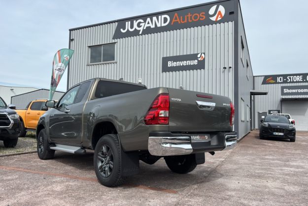 TOYOTA HILUX 2.8 D4-D 204 BVA LEGENDE X-TRA