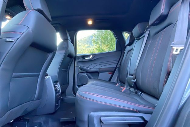 FORD KUGA 2.5 HYBRIDE 183 4X4 ST-LINE X PLUS