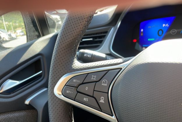 RENAULT SYMBIOZ E-TECH HYBRIDE 145 TECHNO