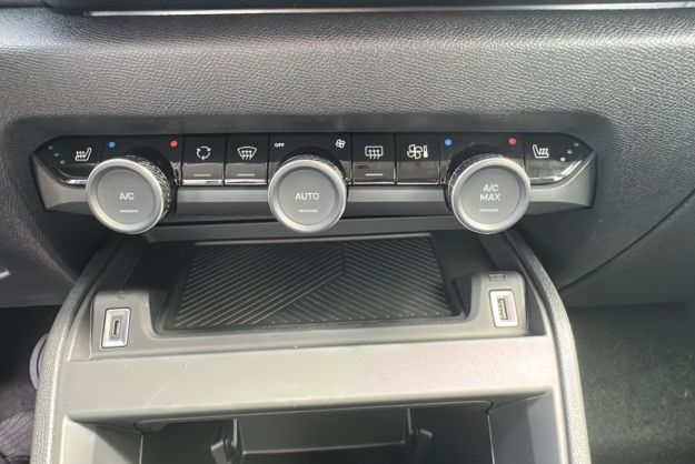 CITROEN C4 NOUVELLE HYBRIDE 145 E-DCS6 PLUS