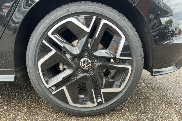 VOLKSWAGEN GOLF TDI 150 DSG R-LINE T.O