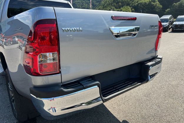 TOYOTA HILUX 2.8 D4-D 204 LEGENDE X-TRA