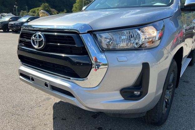 TOYOTA HILUX 2.8 D4-D 204 LEGENDE X-TRA
