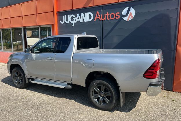TOYOTA HILUX 2.8 D4-D 204 LEGENDE X-TRA