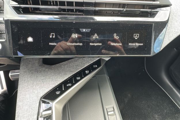 PEUGEOT 5008 HYBRID 145 E-DCS6 GT T.O 7PL