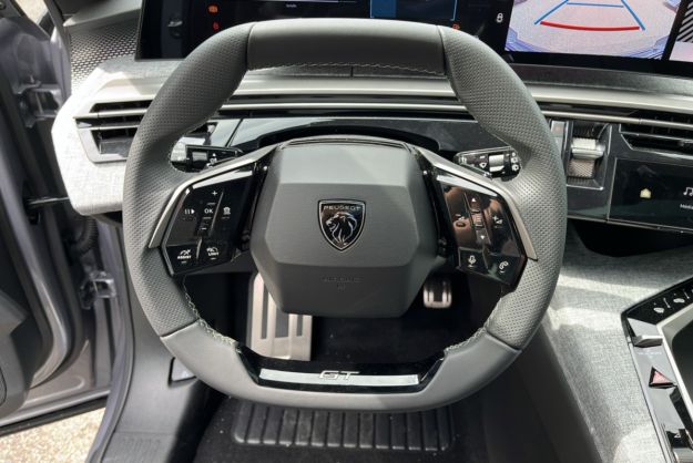 PEUGEOT 5008 HYBRID 145 E-DCS6 GT T.O 7PL 0 MALUS