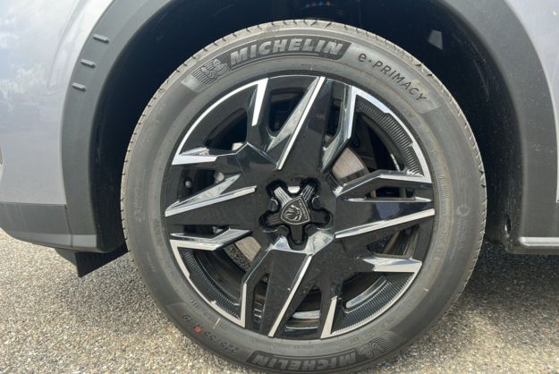 PEUGEOT 5008 HYBRID 145 E-DCS6 GT 7PL