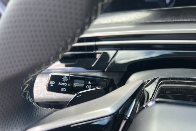 PEUGEOT 5008 HYBRID 145 E-DCS6 GT 7PL