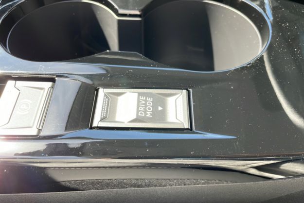 PEUGEOT 208 HYBRID 110 E-DSC6 ALLURE PLUS