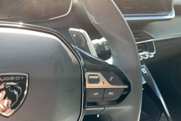 PEUGEOT 208 HYBRID 110 E-DSC6 ALLURE PLUS