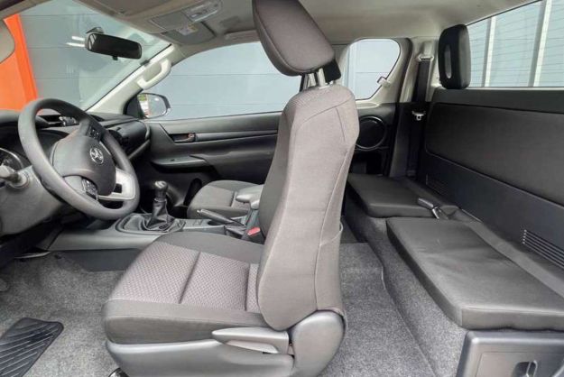 TOYOTA HILUX 2.8 204 X-TRA CAB LE CAP MY25