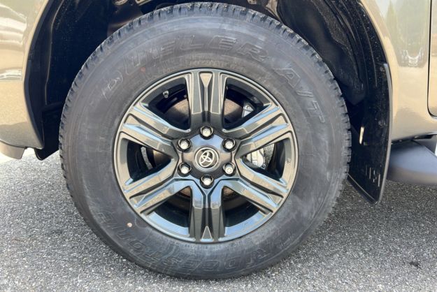 TOYOTA HILUX 2.8 204 X-TRA BVM LEGENDE MY25