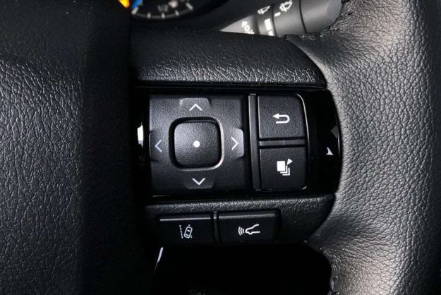 TOYOTA HILUX 2.8 D4D 204 BVA INVINCIBLE XTRA CAB