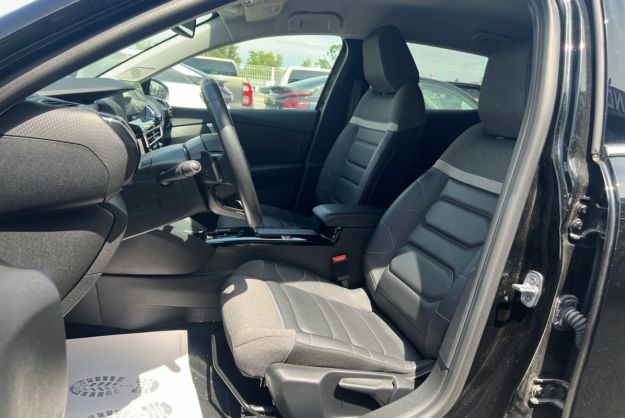 CITROEN C4 HDI 130 EAT8 SHINE PLUS