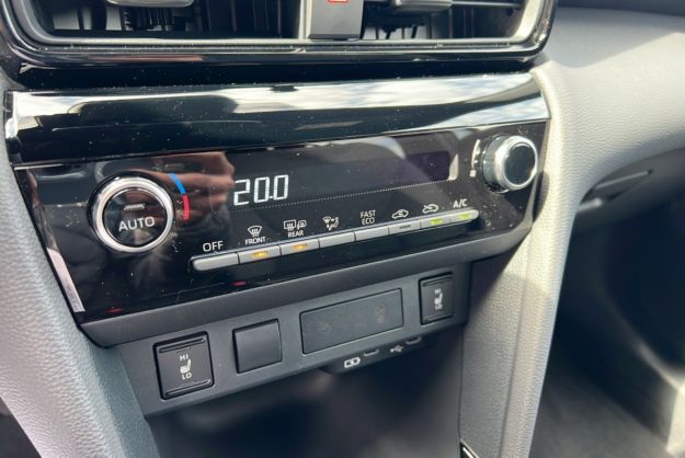 TOYOTA YARIS CROSS HYBRIDE 116 DESIGN PLUS