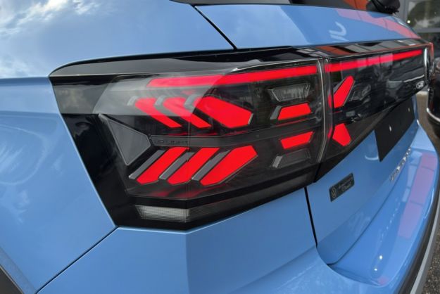 VOLKSWAGEN T-CROSS TSI 116 DSG7 EDITION PLUS