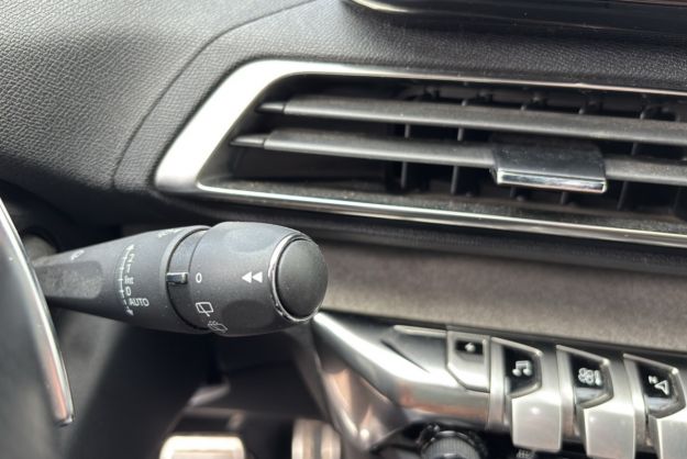 PEUGEOT 3008 HYBRID4 300 GT PACK T.O BLACK