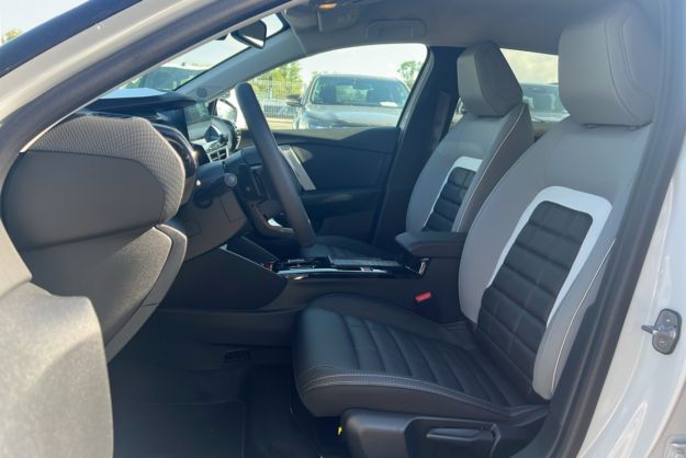 CITROEN C4 NOUVELLE HYBRIDE 145 E-DSC6 MAX