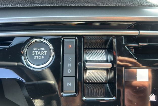 PEUGEOT 3008 HYBRID 145 E-DCS6 GT GRIP 360