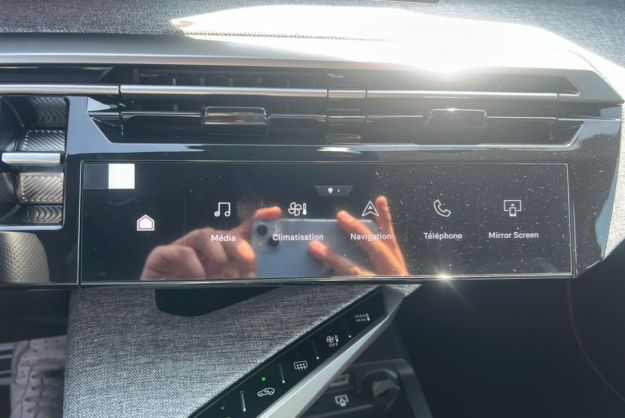 PEUGEOT 3008 HYBRID 145 E-DCS6 GT GRIP 360