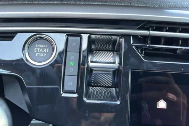 PEUGEOT 3008 HYBRID 145 E-DCS6 GT GRIP 360