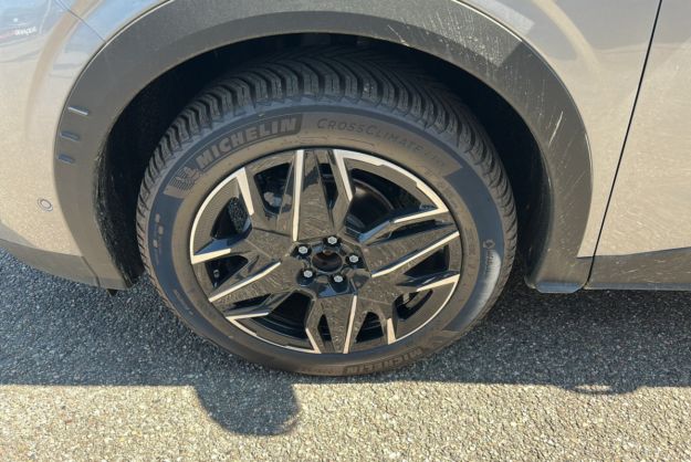 PEUGEOT 3008 HYBRID 145 E-DCS6 GT GRIP 360