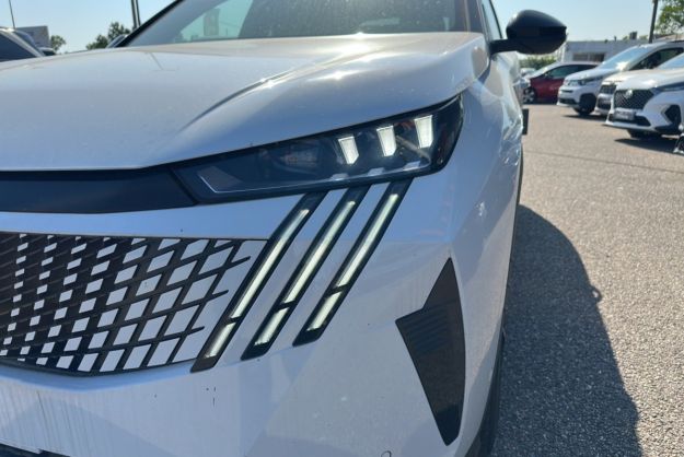 PEUGEOT 3008 HYBRID 145 E-DCS6 GT GRIP 360