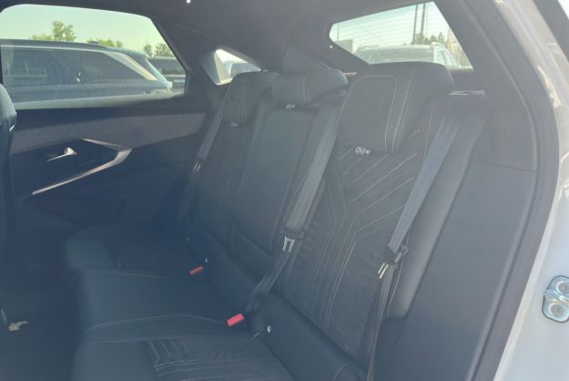 PEUGEOT 3008 HYBRID 145 E-DCS6 GT GRIP 360