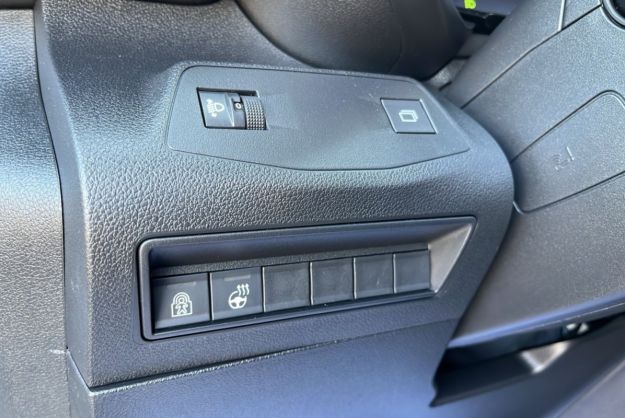 CITROEN BERLINGO HDI 130 EAT8 PLUS SURÉQUIPÉ