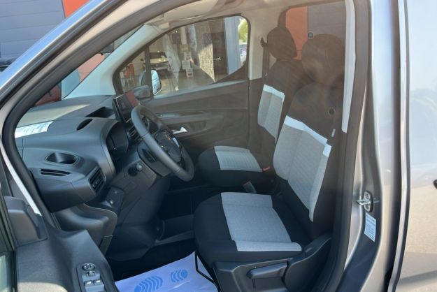 CITROEN BERLINGO HDI 130 EAT8 PLUS SURÉQUIPÉ