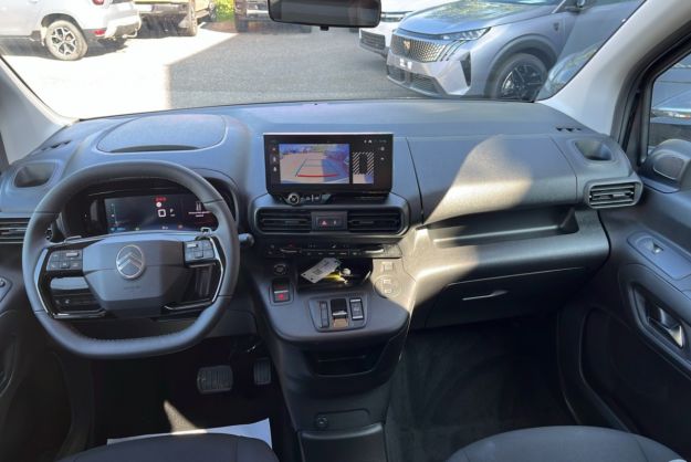 CITROEN BERLINGO HDI 130 EAT8 PLUS SURÉQUIPÉ
