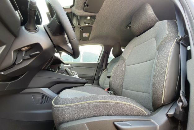 RENAULT CAPTUR E-TECH HYBRID 145 TECHNO PLUS