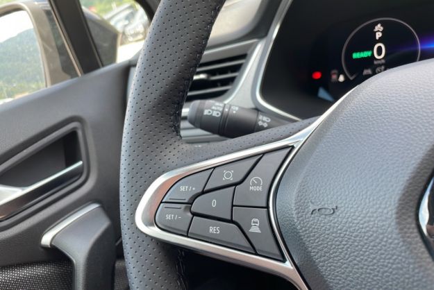 RENAULT CAPTUR E-TECH HYBRID 145 TECHNO PLUS