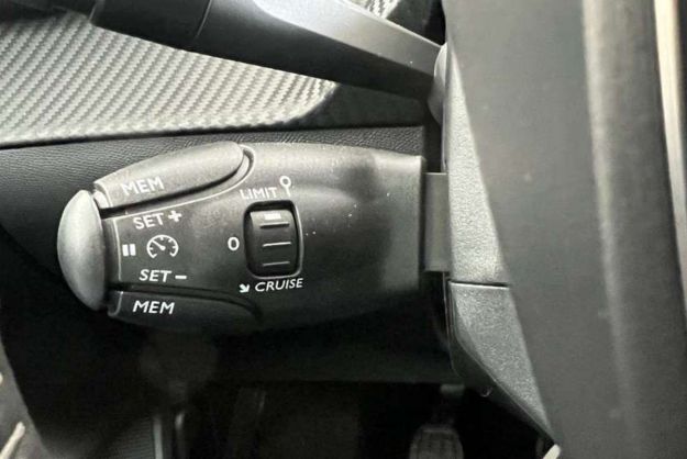 PEUGEOT 208 1.2 75 BVM5 ACTIVE PACK PLUS